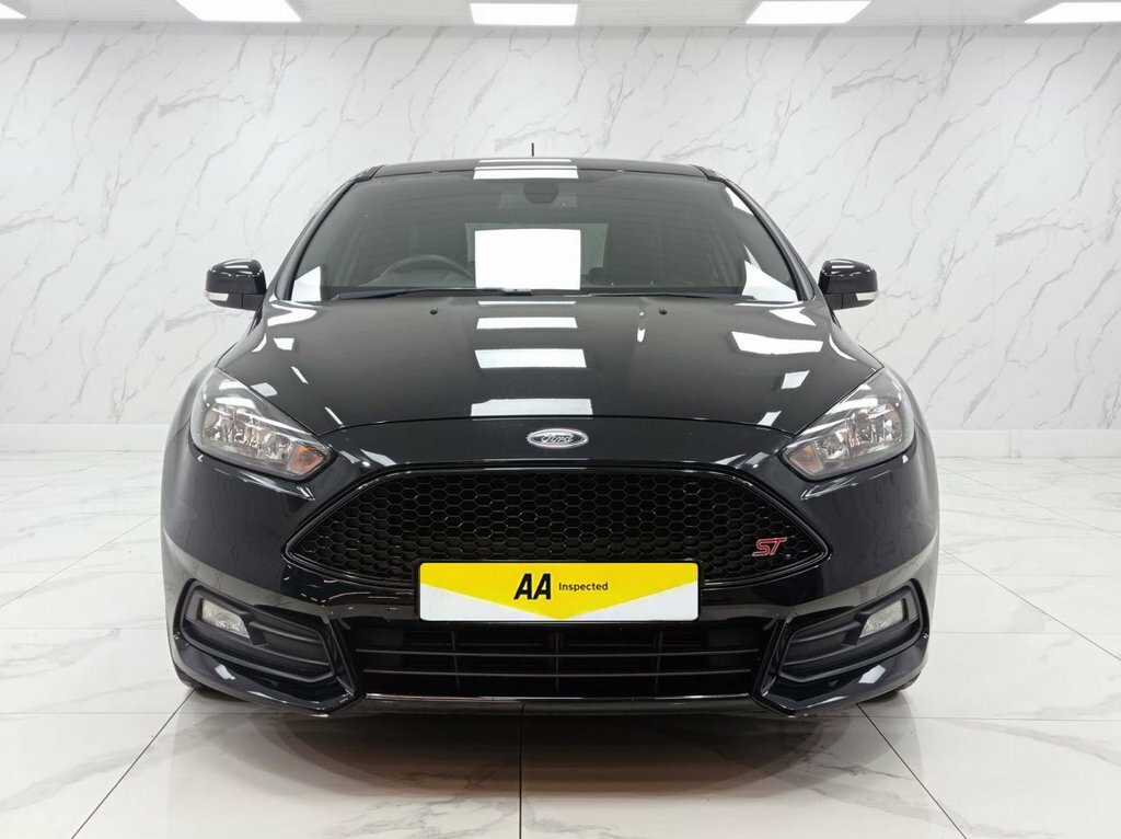 Ford Focus 2L St-2 Black
