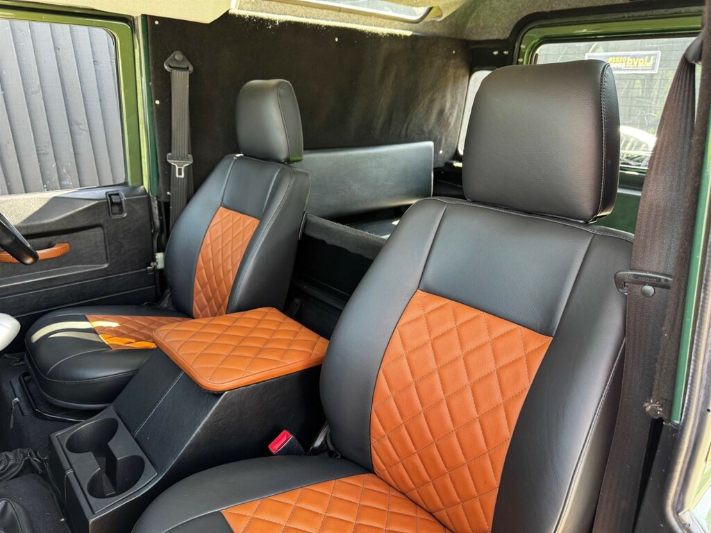 Land Rover Defender 90 2.5 Td5 Hard Top Suv Swb Green #4