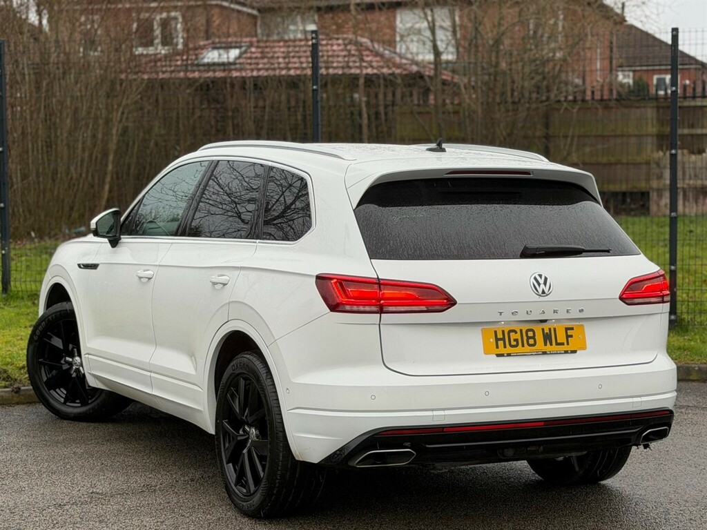 Volkswagen Touareg 3.0 Tdi V6 R-line Tiptronic 4Motion Euro 6 Ss 5 HG18WLF White #6