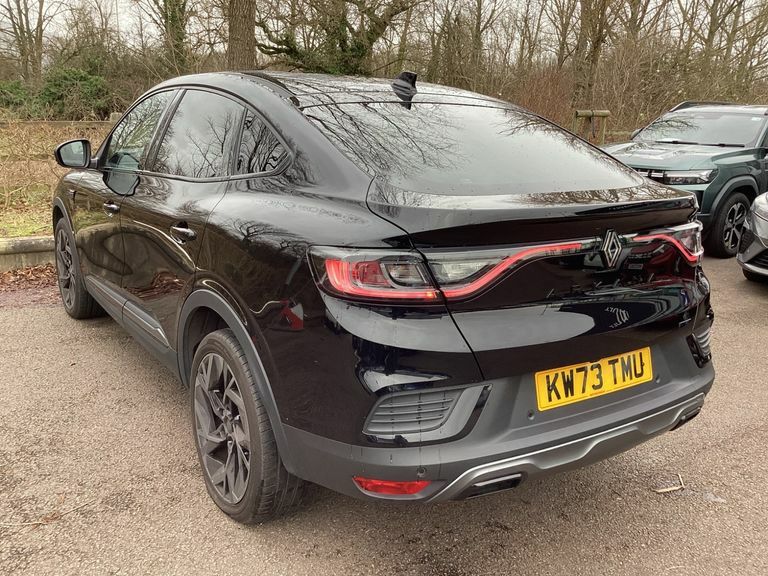 Renault Arkana 1.6 E-tech Fhev 145 Esprit Alpine Black #4