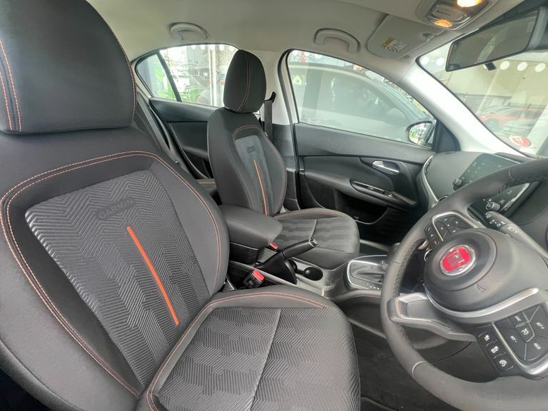 Fiat Tipo 1.5 Hybrid 48V Cross Garmin Ddct White #6