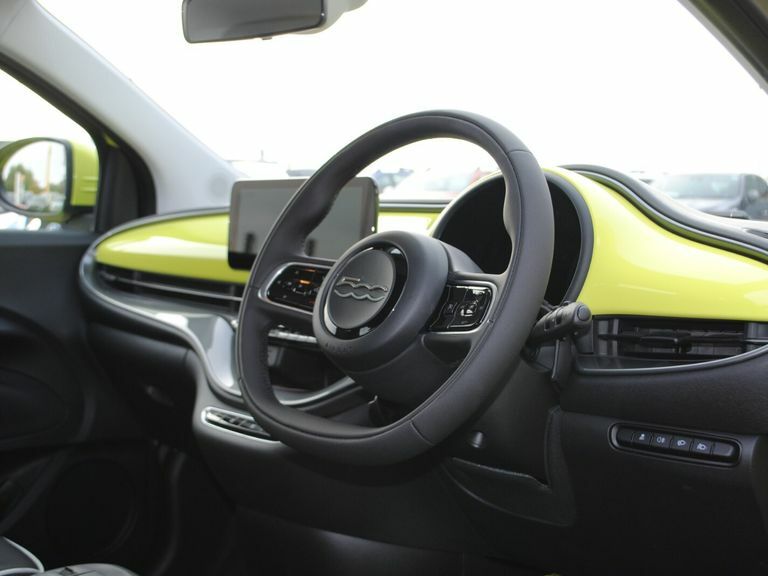 Fiat 500 87Kw 42Kwh Green #2