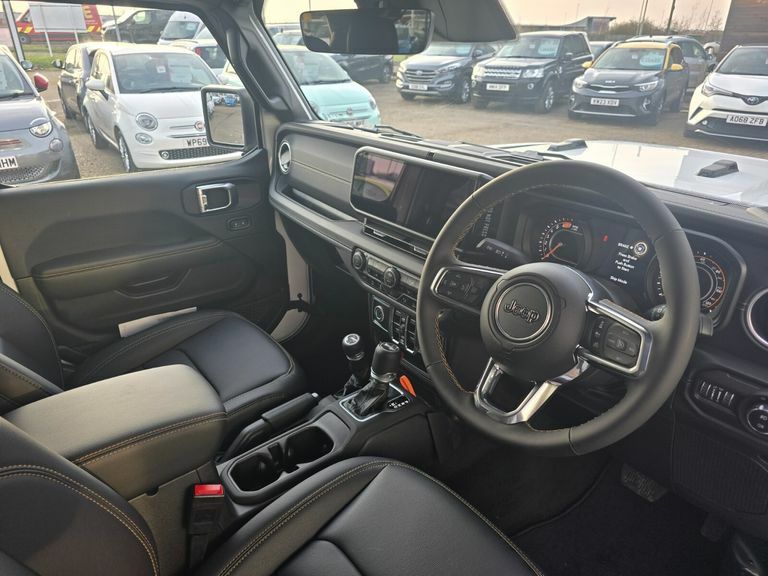 Jeep Wrangler 2.0 Gme Sahara White