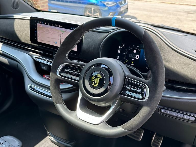 Abarth 500 114Kw Turismo 42.2Kwh Green #3