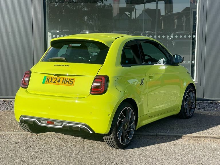 Abarth 500 114Kw Turismo 42.2Kwh Green #3