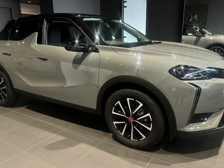 DS DS 3 115Kw E-tense Performance Line 54Kwh Grey