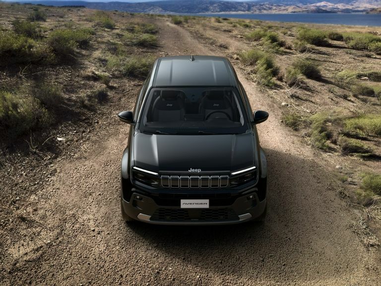 Jeep Avenger 1.2 E-hybrid Summit Dct Black #4