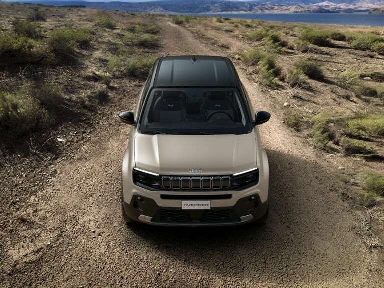 Jeep Avenger 115Kw E-summit 54Kwh #2