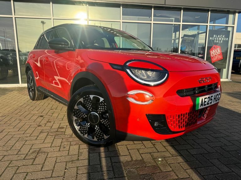 Fiat 600e 115Kw La Prima 54Kwh 