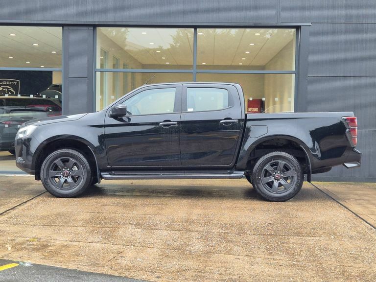Isuzu D-Max 1.9 V-cross Double Cab 4X4 Black #6