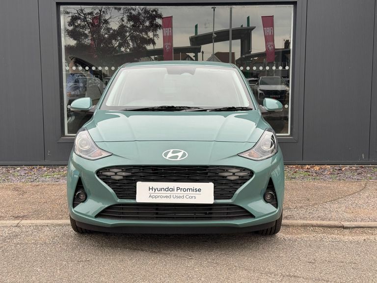 Hyundai I10 1.2 79 Premium Nav Green #3
