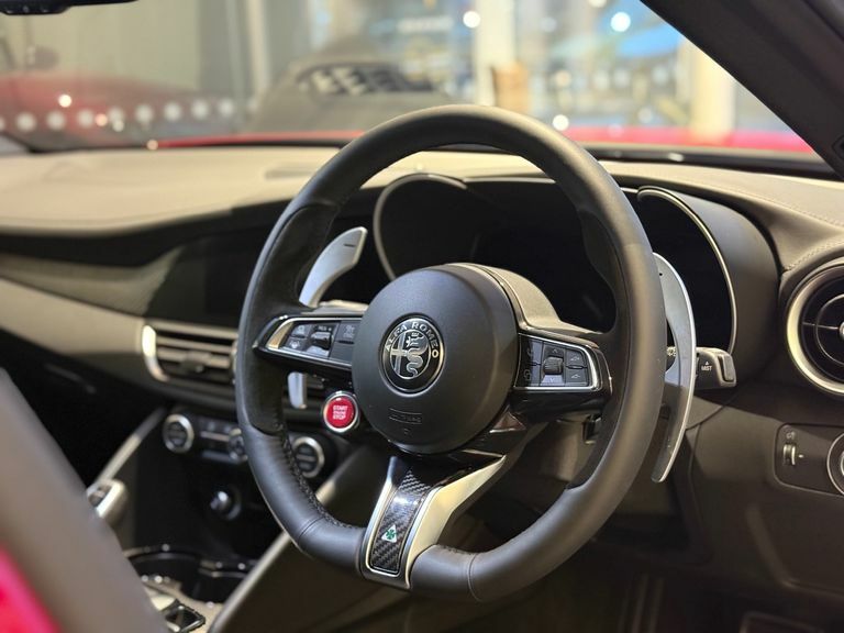 Alfa Romeo Giulia 2.9 V6 Biturbo Quadrifoglio  Red #5