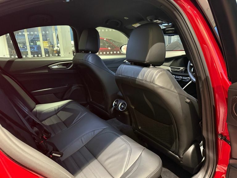 Alfa Romeo Giulia 2.9 V6 Biturbo Quadrifoglio  Red #3