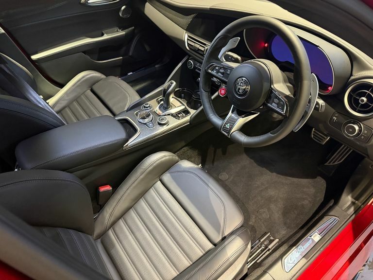 Alfa Romeo Giulia 2.9 V6 Biturbo Quadrifoglio  Red #6