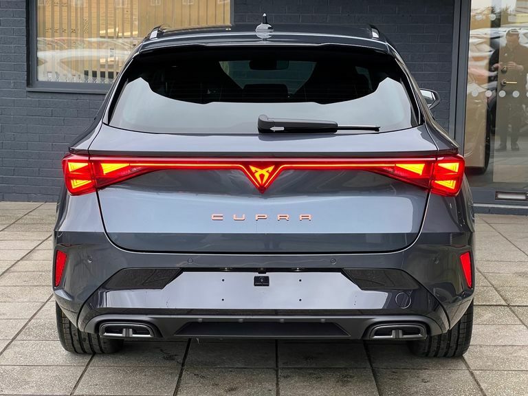 Cupra Leon 1.5 Etsi 150 Shadow Edition Dsg  Grey #4