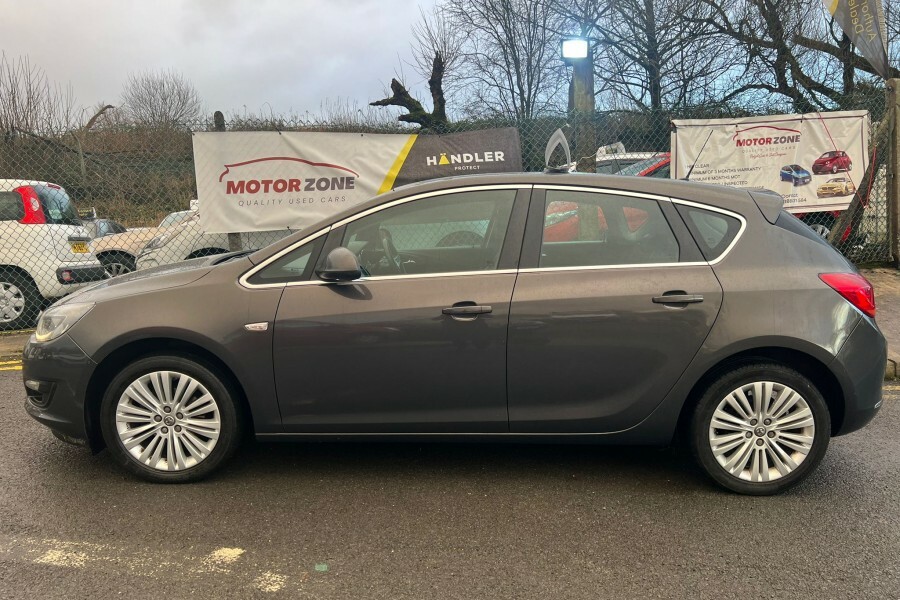 Vauxhall Astra Excite Grey