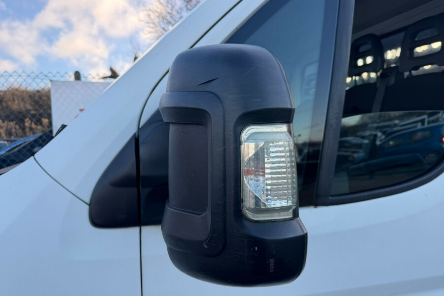 Peugeot Boxer Diesel CJ17KRG White #4