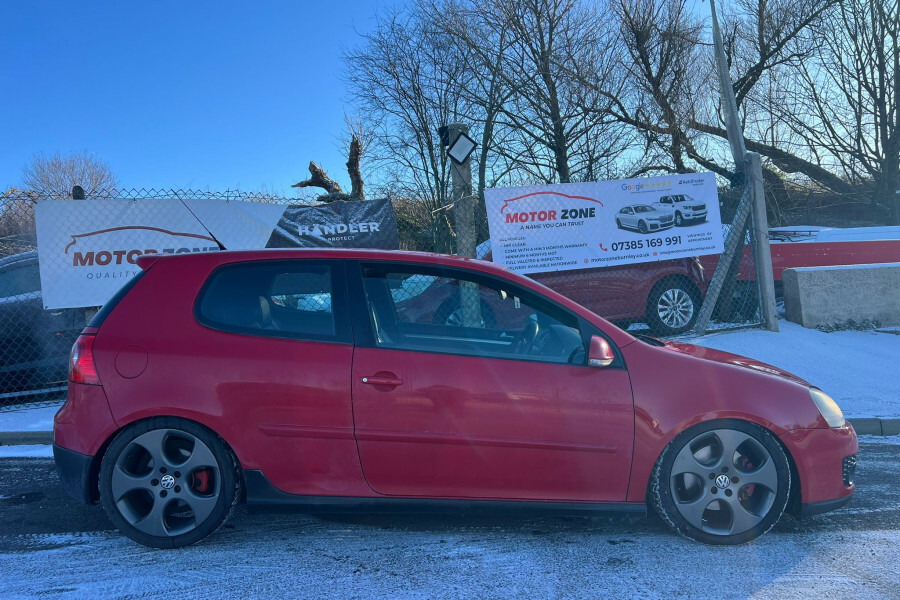 Volkswagen Golf Petrol LJ07NOU Red #4