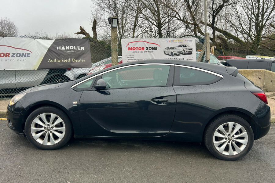 Vauxhall Astra GTC Diesel Black #5