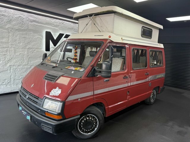 Renault Trafic Hds Camper Red