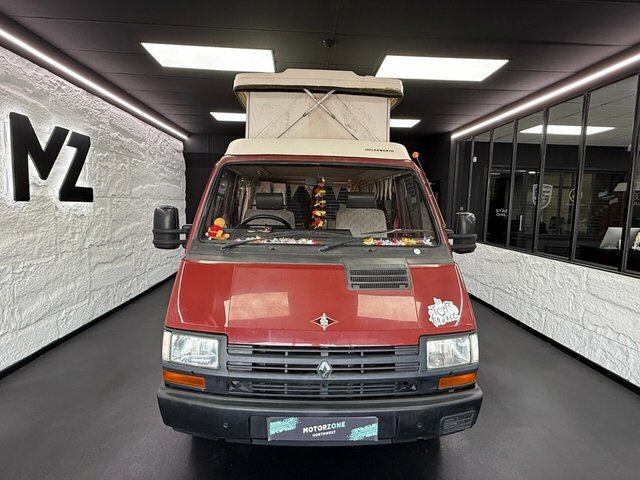 Renault Trafic Hds Camper H631UWB Red #5