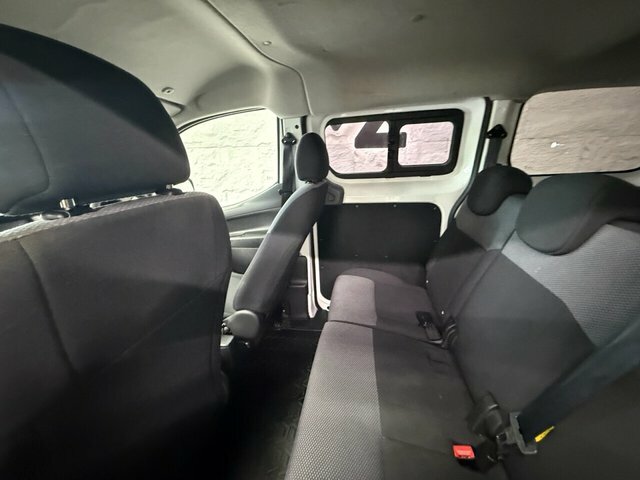 Nissan e-NV200 80Kw Acenta Rapid Plus 24Kwh 5 Seat Silver #24