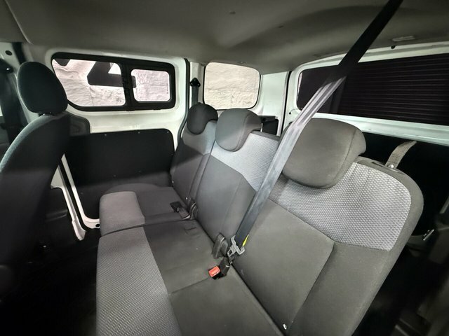 Nissan e-NV200 80Kw Acenta Rapid Plus 24Kwh 5 Seat Silver #4