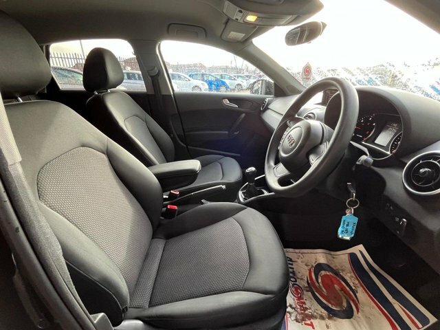 Audi A1 1.6 Tdi Se Sportback Euro 6 S S YF15PKA Black #4