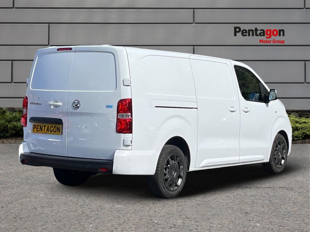 Vauxhall Vivaro 2.0 Turbo D 3100 Pro Xl Panel Van 6Dr Manua FM24EPD White #4