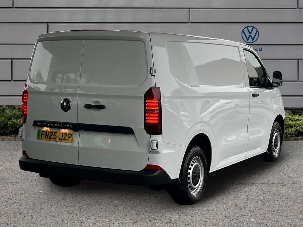 Volkswagen E-Transporter T32 65Kwh Commerce Plus Panel Van Aut FN25JZP White #4