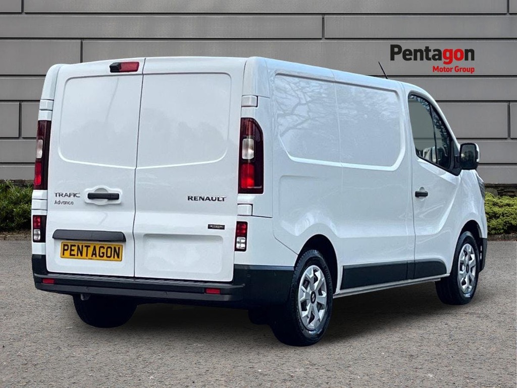 Renault Trafic Sl30 52Kwh Advance Panel Van L1 FV75DGO White #4