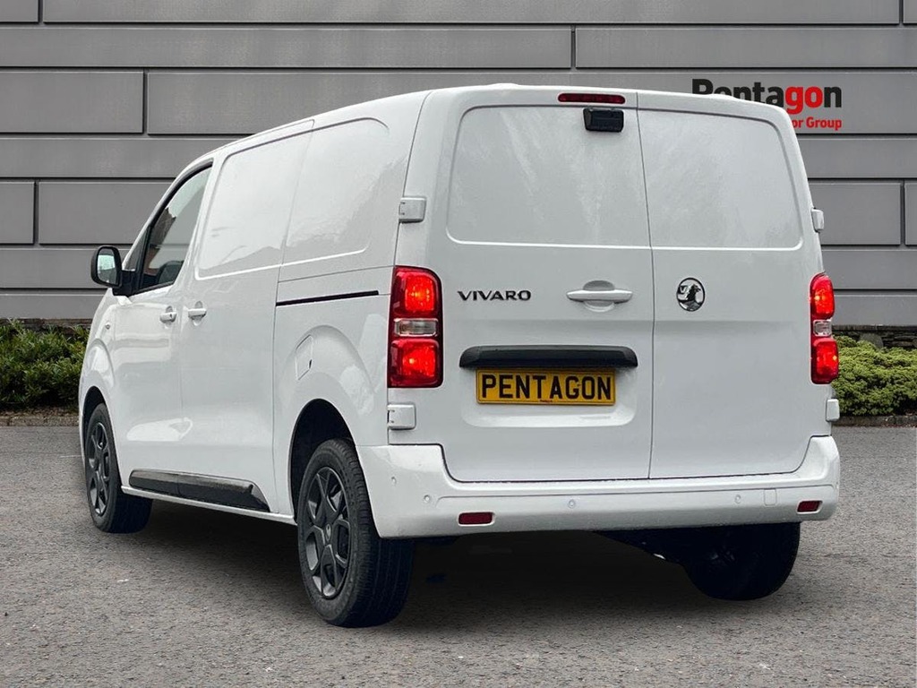Vauxhall Vivaro Pro M DP75RGU White #2