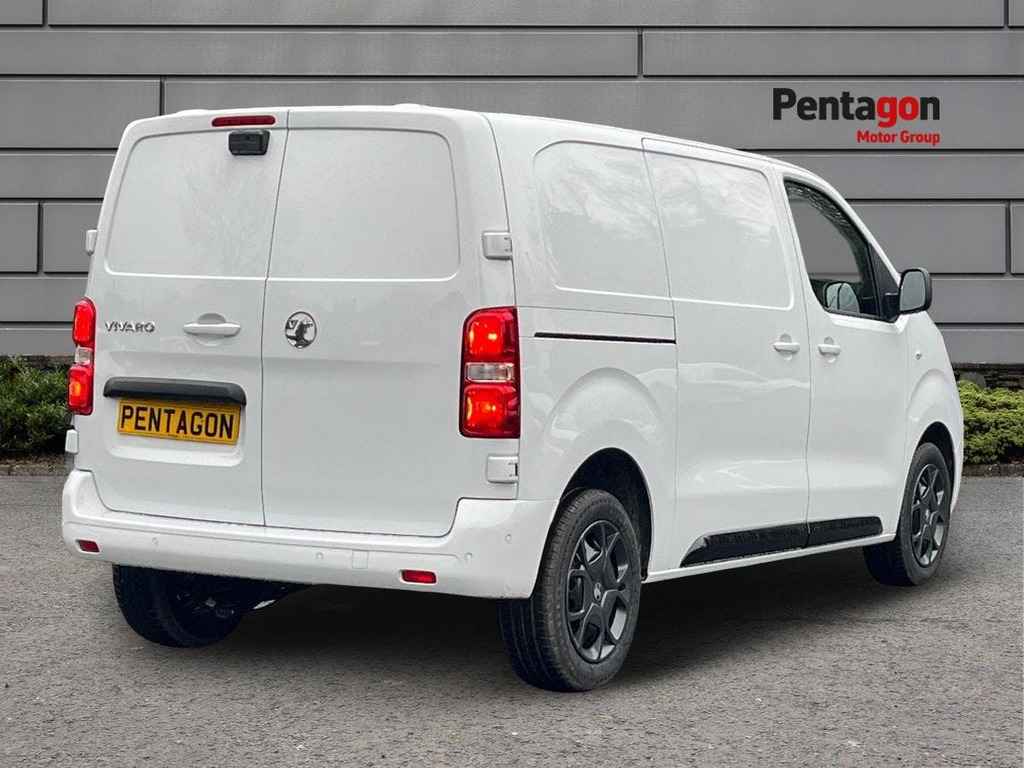 Vauxhall Vivaro Pro M DP75RGU White #4