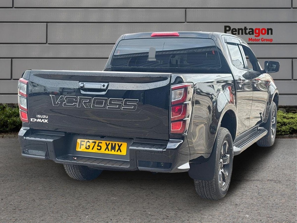 Isuzu D-Max 1.9 V-cross Double Cab 4 X4 FG75XMX Black #4
