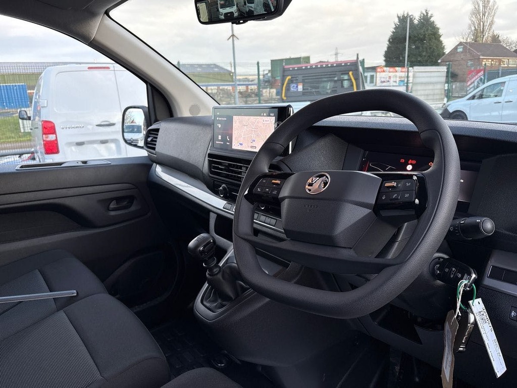 Vauxhall Vivaro 2.0 Turbo D Pro Panel Van 6Dr Swb Eu DP75RHK White #5