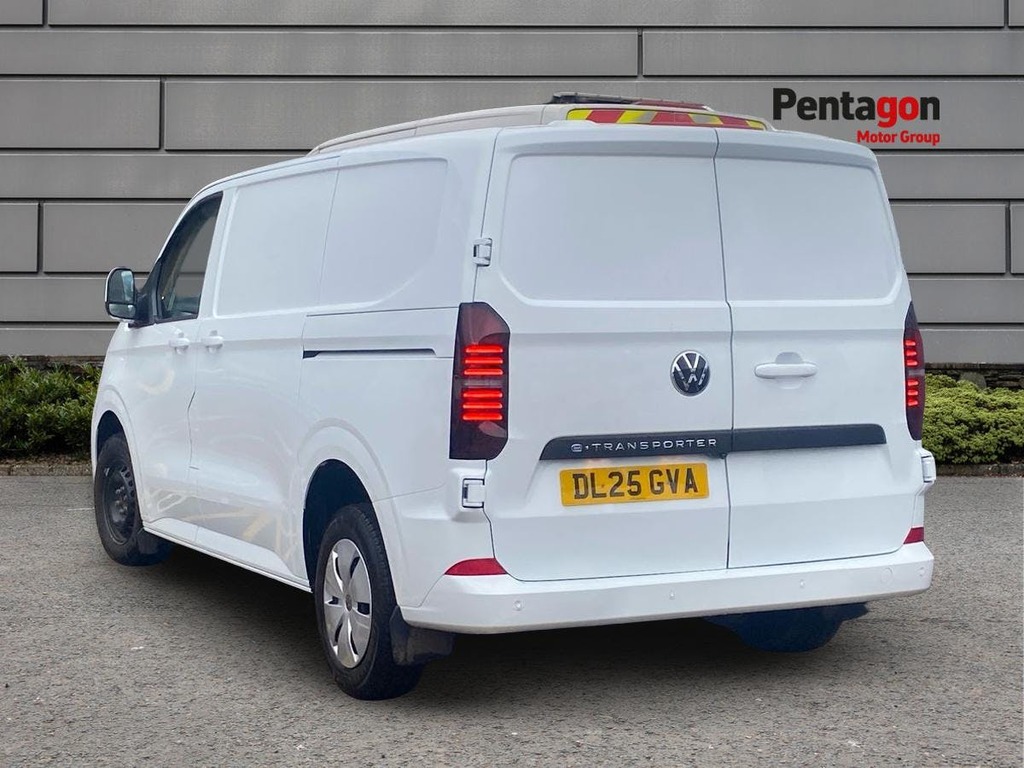 Volkswagen E-Transporter T32 65Kwh Commerce Plus Panel Van Aut DL25GVA White #2