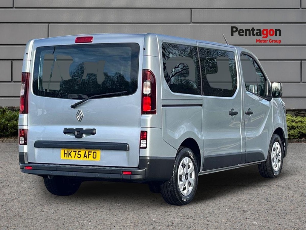Renault Trafic 2.0 Dci Sl28 Advance Minibus Double Cab HK75AFO Grey #4