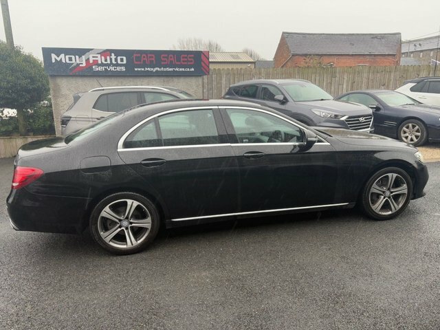 Mercedes-Benz E Class 2016 2.0 E220d Se Saloon G-tronic Euro KS16UFZ Black #2