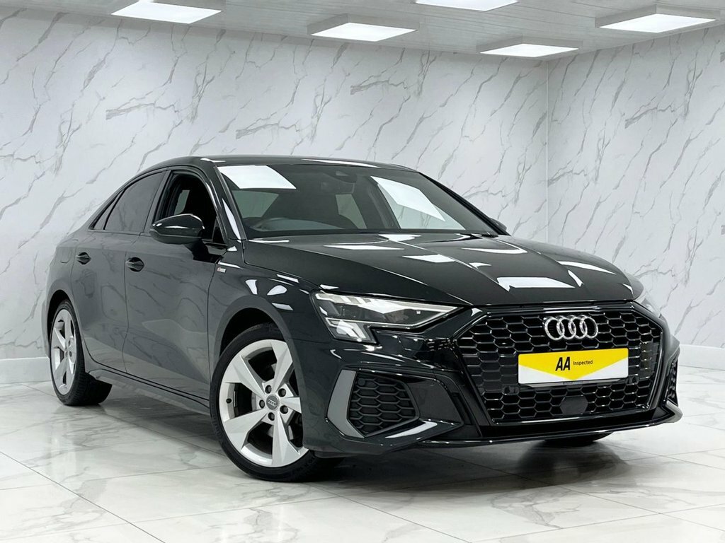 Audi A3 1L S Line FE70XHN Black #4