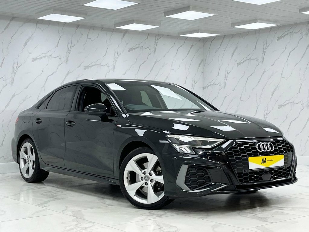 Audi A3 1L S Line FE70XHN Black #5