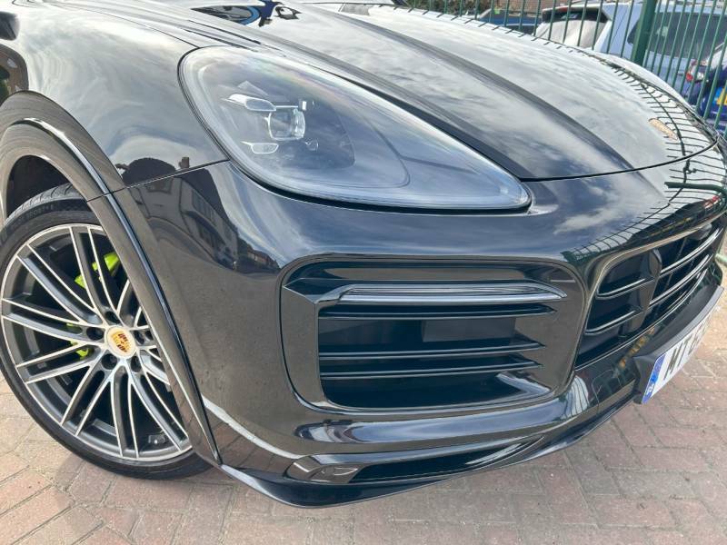 Porsche Cayenne E-hybrid Tiptronic S - 2020 69 AJ69VMG Black #6