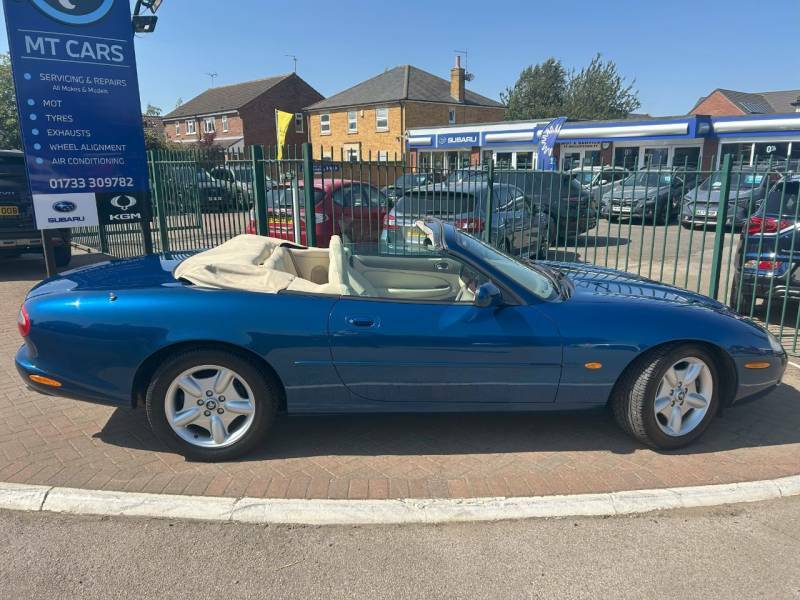 Jaguar XK8 4.0 - 1997 P Blue #6