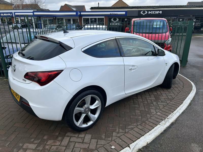 Vauxhall Astra GTC 1.7 Cdti 16V 130 Sri - 2012 62 White #6