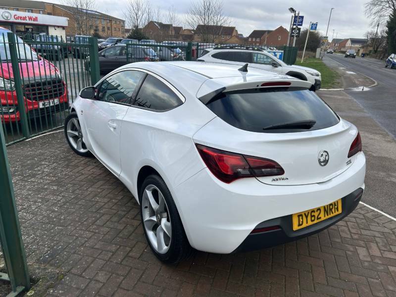 Vauxhall Astra GTC 1.7 Cdti 16V 130 Sri - 2012 62 White #4