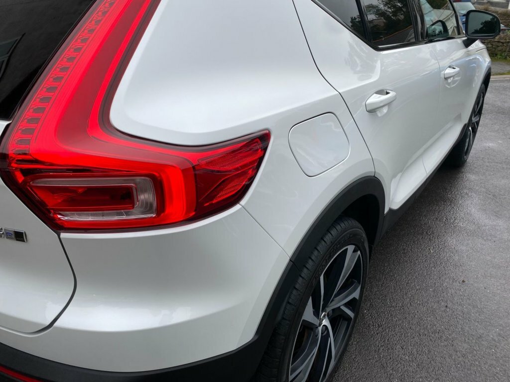 Volvo XC40 2019 2.0 T5 R-design Pro Suv Awd E YX19HMJ White #6