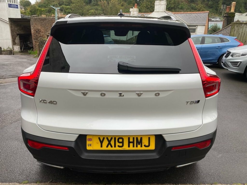 Volvo XC40 2019 2.0 T5 R-design Pro Suv Awd E YX19HMJ White #5
