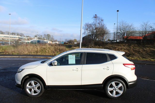 Nissan Qashqai 2016 1.5 Dci N-connecta 2016,Glass Roof,sat Nav,18 SP66ULZ White #2