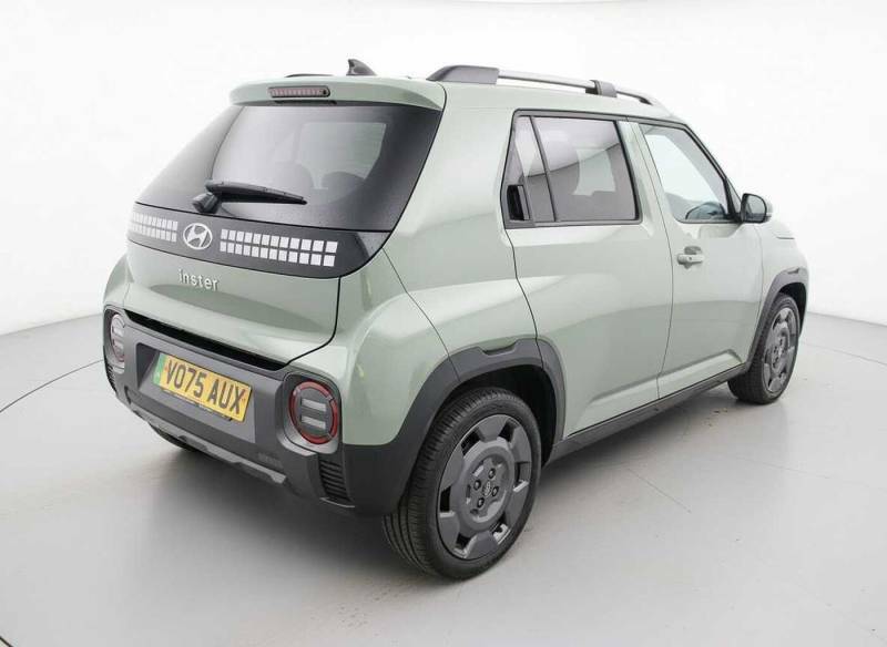 Hyundai Inster 85Kw Cross 49Kwh - 2025 VU75AUX Green #3