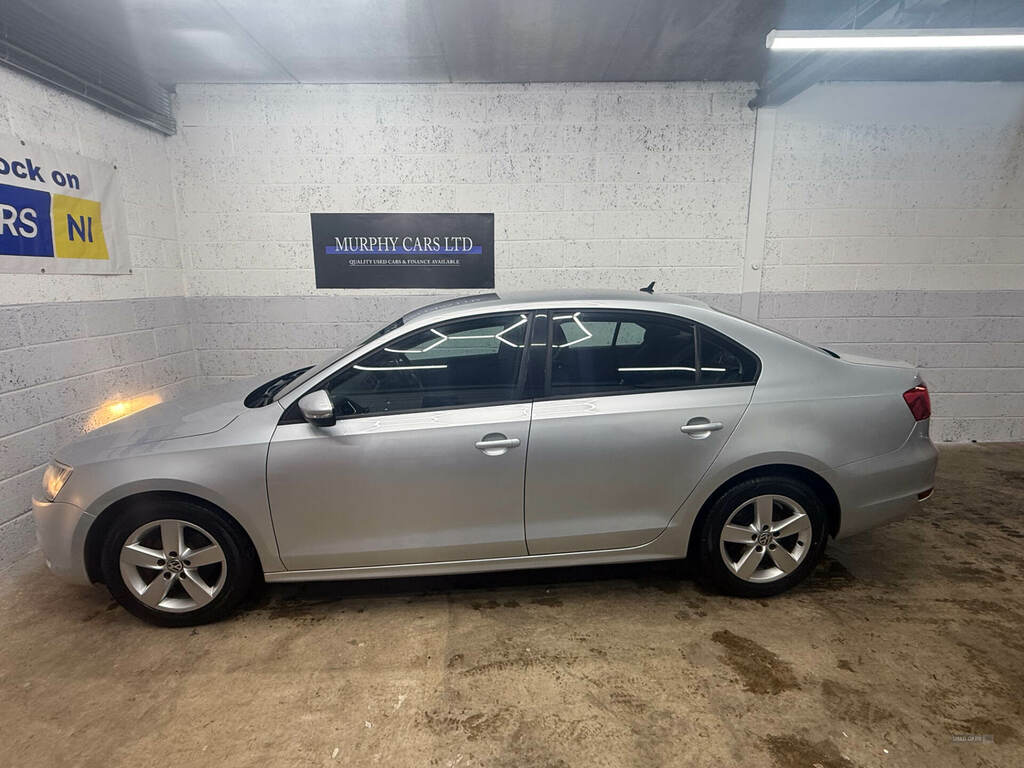 Volkswagen Jetta 1.6 Tdi Cr Bluemotion Tech Se Silver #5