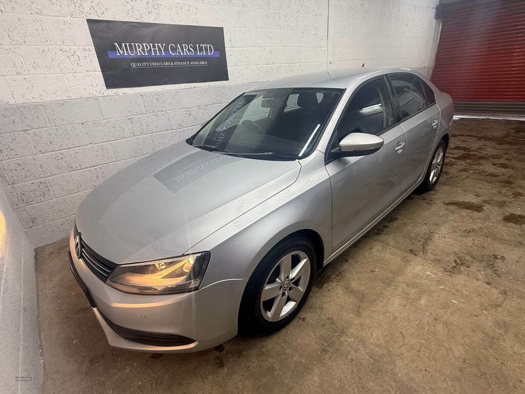 Volkswagen Jetta 1.6 Tdi Cr Bluemotion Tech Se Silver #2